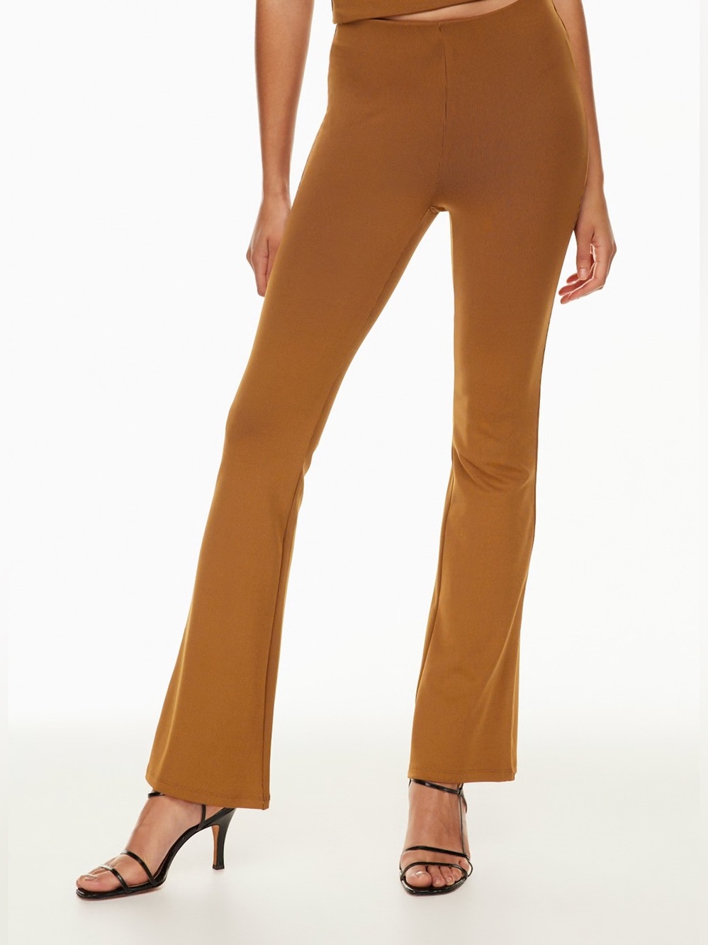 Wilfred
Candace Pant